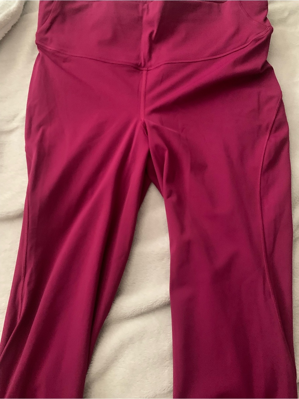 NWOT - Lululemon Base Pace High-Rise Tight
23”
Size 14
Raspberry